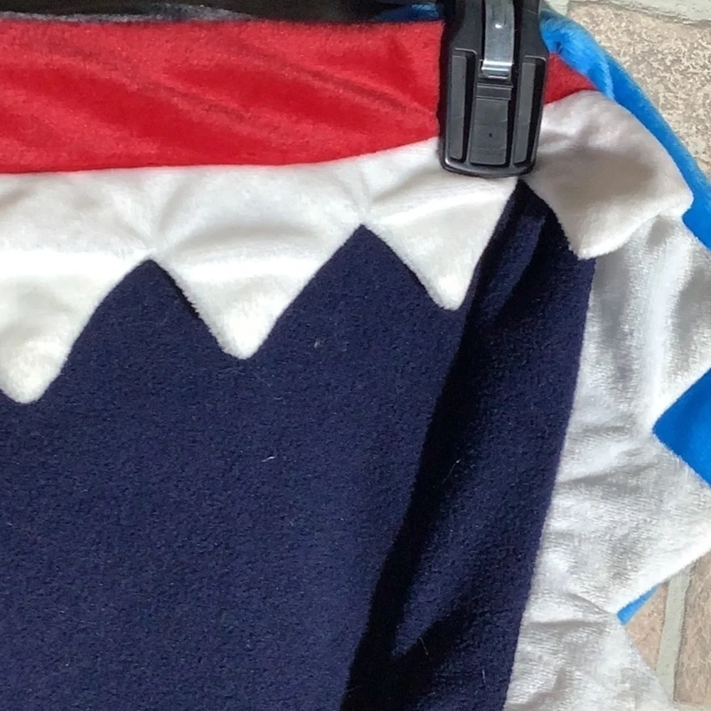 Wonderful Sources - Plush Blanket sleep bag - eaten by shark lol
